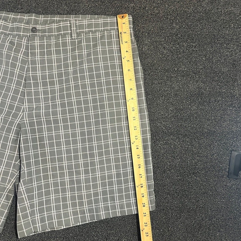 PGA Tour Mens Grey White Plaid Golf Shorts Size 42 Windowpane Performance Active - Picture 5 of 10